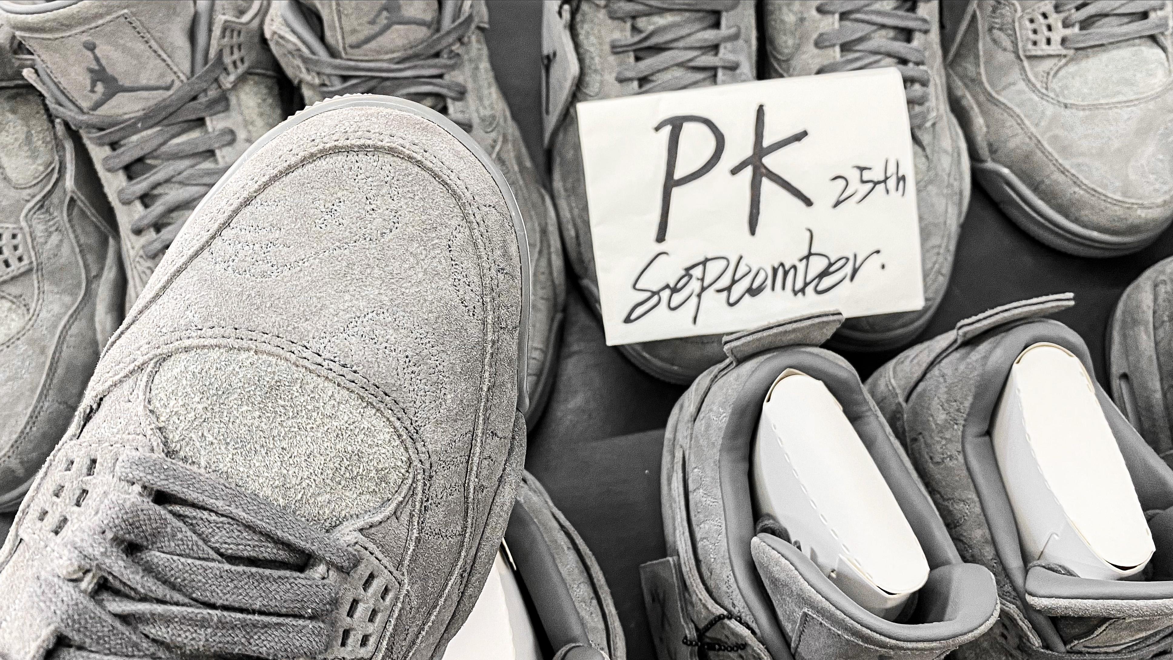 PK GOD Jordan 4 Retro Kaws RETAIL MATERIALS READY TO SHIP